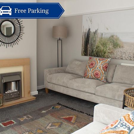 Cosy 3Bed Bungalow In West Kirby, Free Parking Frankby Экстерьер фото